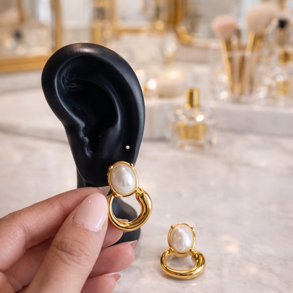 Elegant Gold and Pearl Earrings Chunky Jewelry - Picture 3 of 11